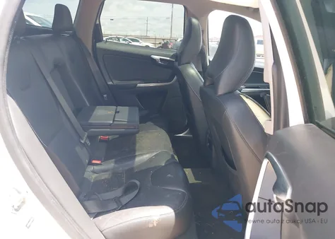 2015 Volvo Xc60 T5 Premier из США, поврежденный, VIN YV440MDK2F2733715